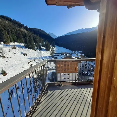 Croix-des-verdon Full Renovated - In And Out - 1650 With Covered Parking Courchevel